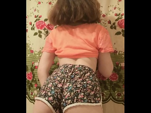 ❤️ Leanbh óg sexy ag baint dá shorts ar cheamara ❤  Físeán porn  ag porn % ga.taxiklass.ru%
